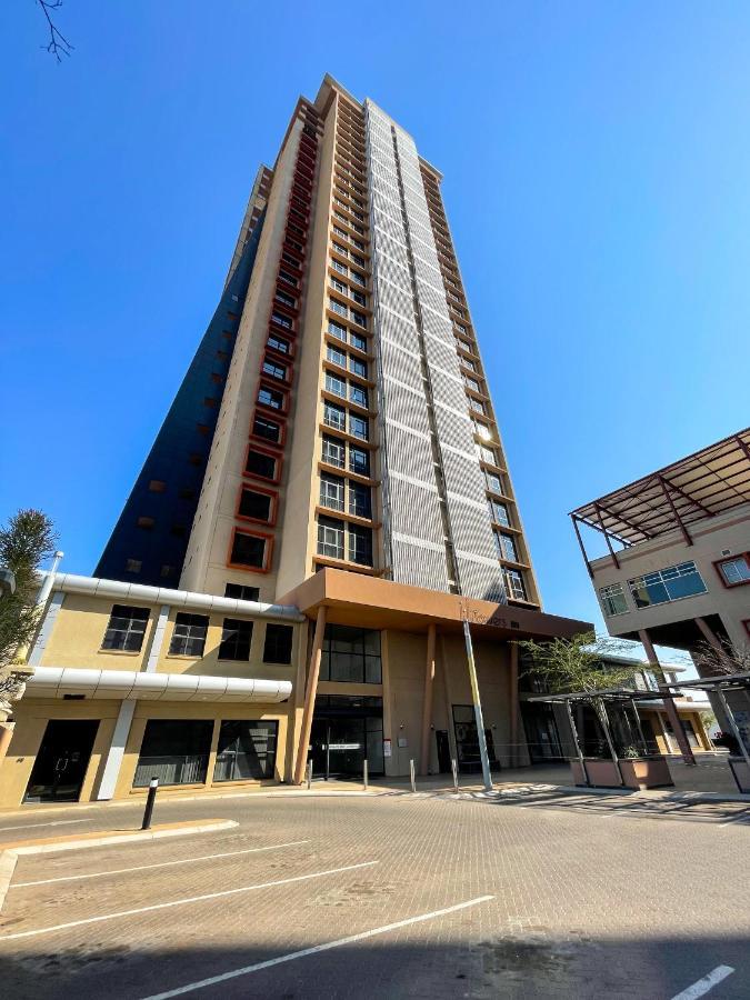 Studio 1101 Itower Gaborone Luaran gambar